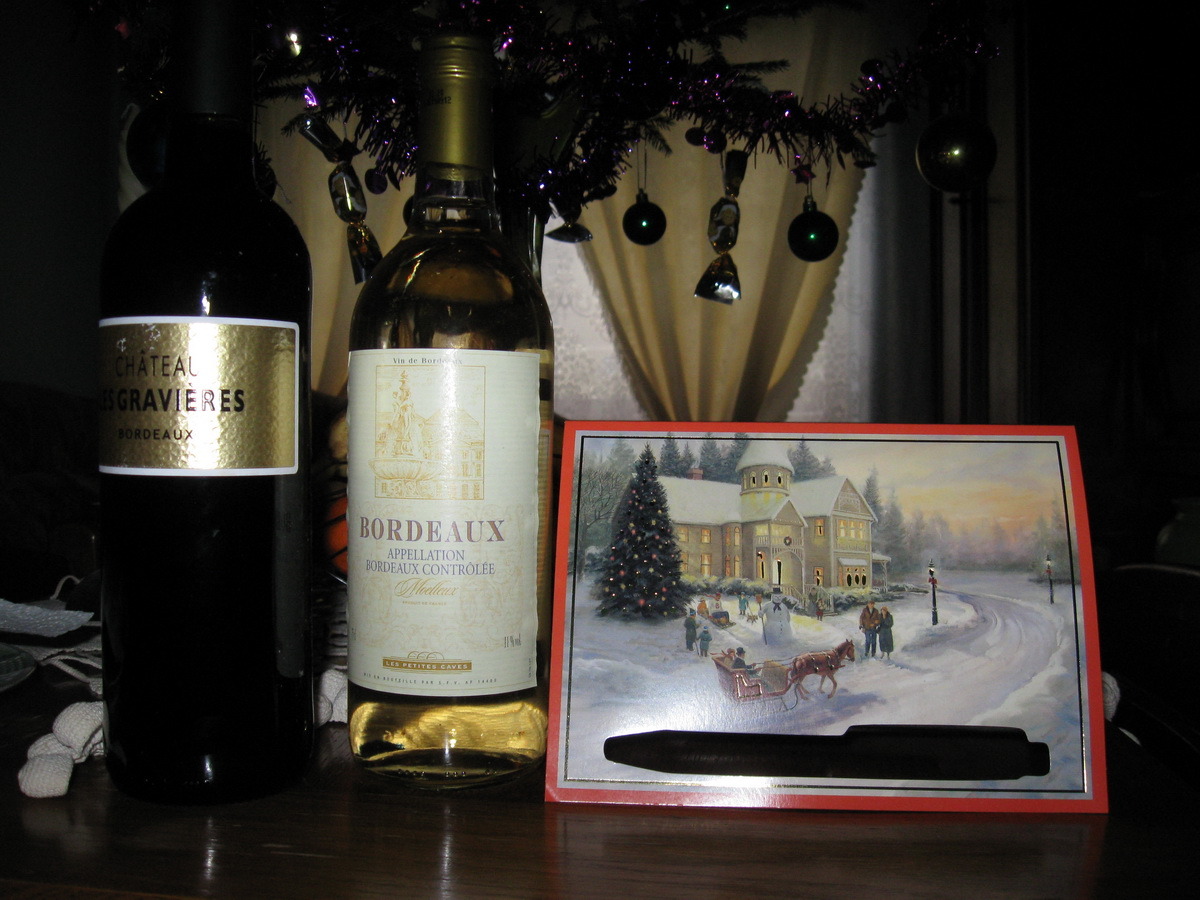 This just arrived from France. Merci beaucoup mon ami, Joyeux Noel! :)